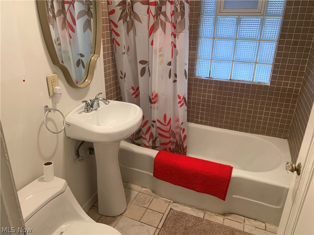 Ford Realty Co - Residential