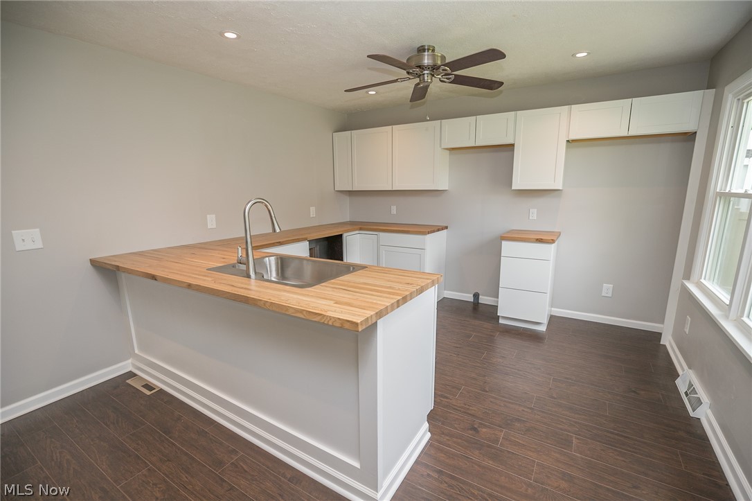 North Portage Path Est - Residential