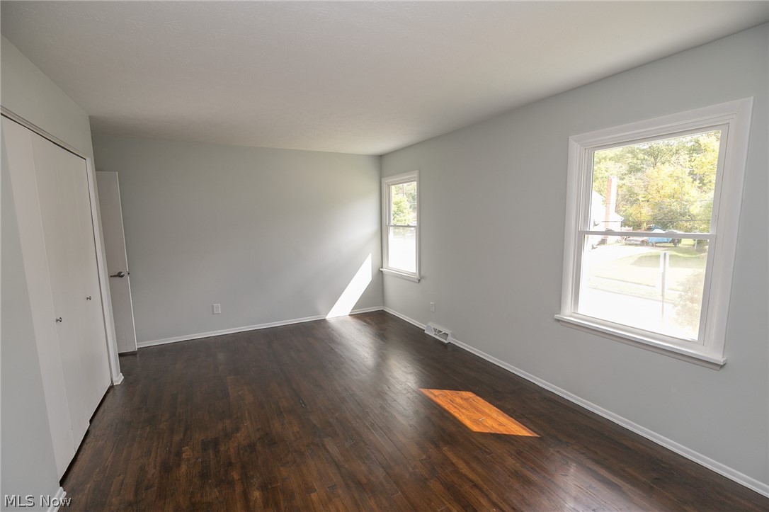 North Portage Path Est - Residential