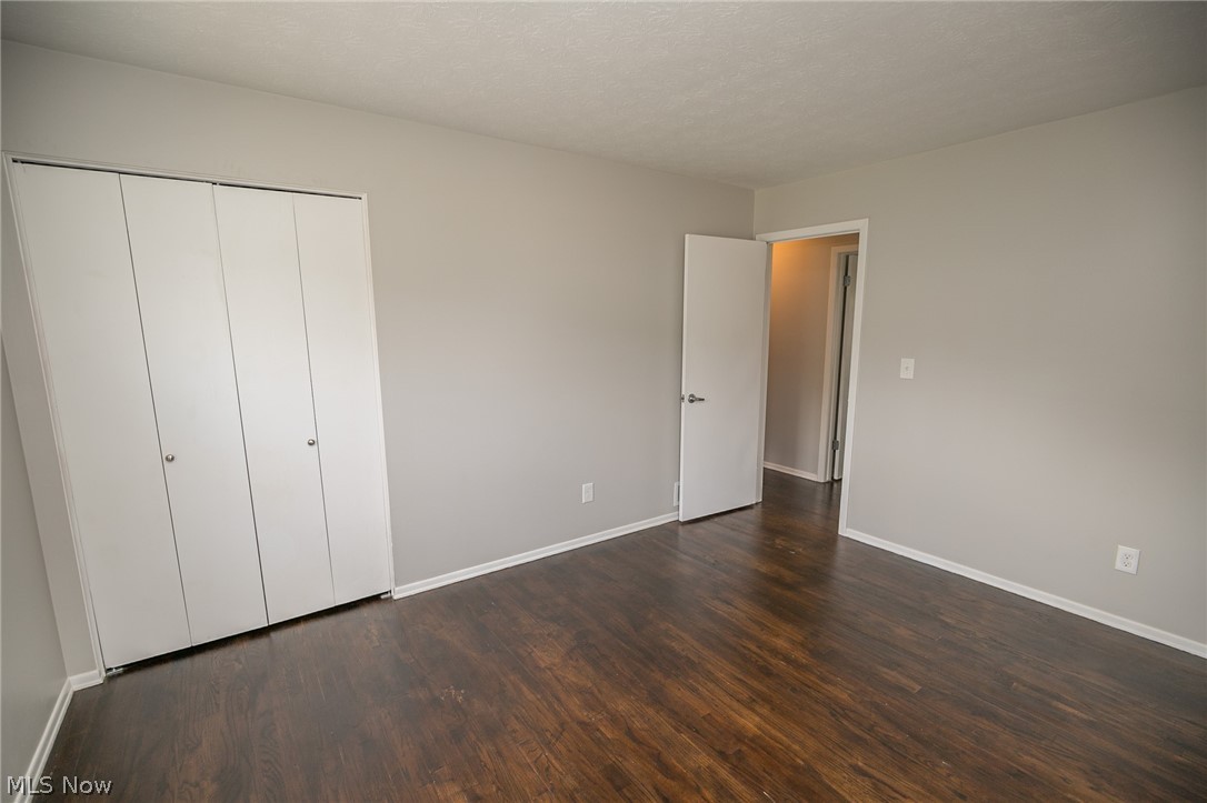North Portage Path Est - Residential