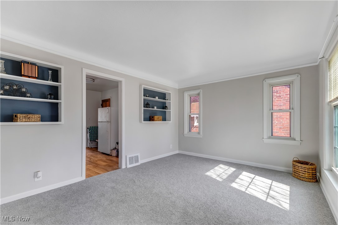 7424 Orchard Grove Avenue, Brooklyn, Ohio image 4