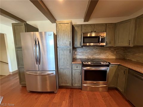 Tiny photo for 4602 7th Avenue, Vienna, WV 26105 (MLS # 5202647)