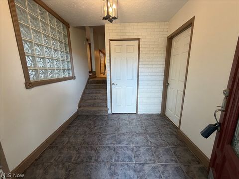 Tiny photo for 4602 7th Avenue, Vienna, WV 26105 (MLS # 5202647)