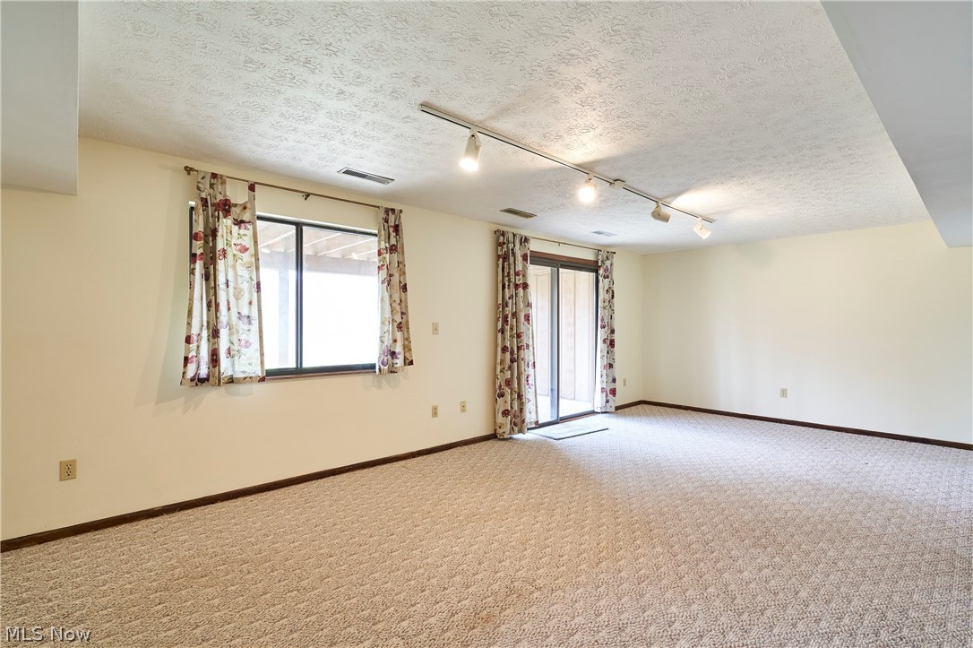 Granger Lake Condo - Residential