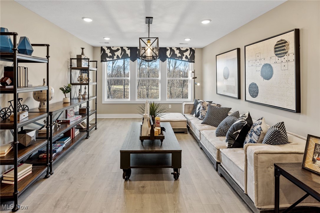 Spring Hill Villas - Residential