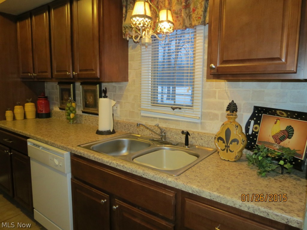 Aurora Shores Condo - Residential