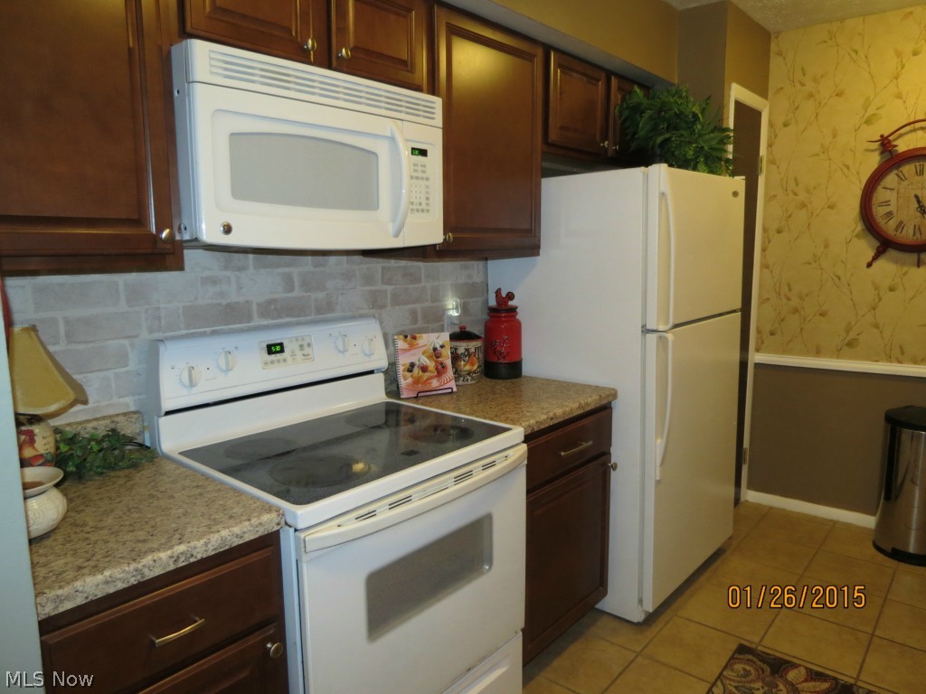 Aurora Shores Condo - Residential