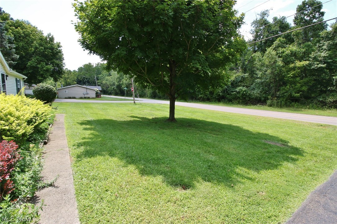 Av Kathie Heights - Residential