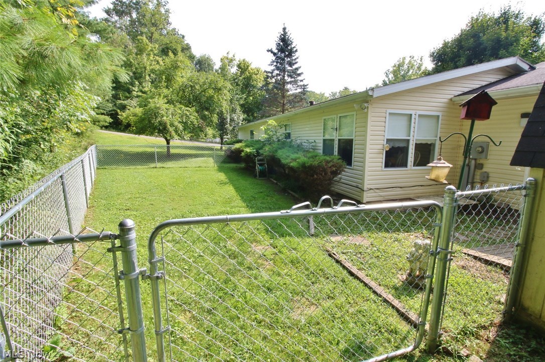 Av Kathie Heights - Residential