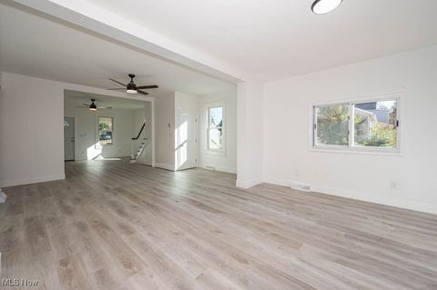 Tiny photo for 385 Park Avenue, East Palestine, OH 44413 (MLS # 5161510)
