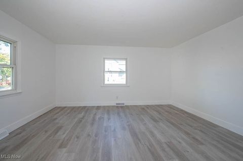 Tiny photo for 385 Park Avenue, East Palestine, OH 44413 (MLS # 5161510)