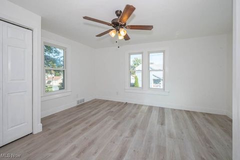 Tiny photo for 385 Park Avenue, East Palestine, OH 44413 (MLS # 5161510)