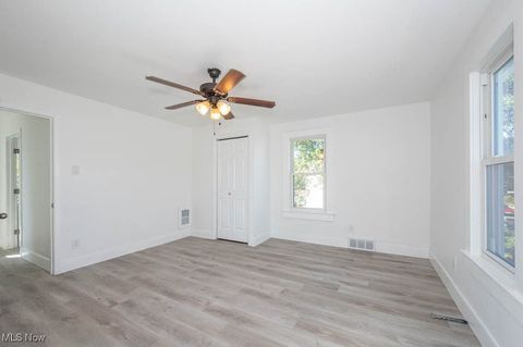 Tiny photo for 385 Park Avenue, East Palestine, OH 44413 (MLS # 5161510)