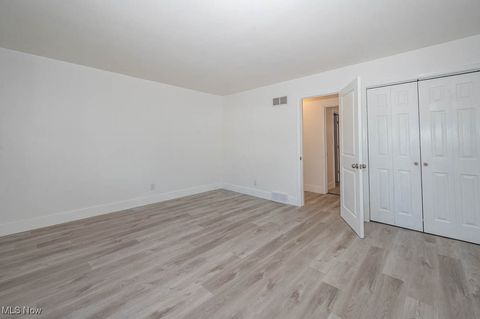 Tiny photo for 385 Park Avenue, East Palestine, OH 44413 (MLS # 5161510)