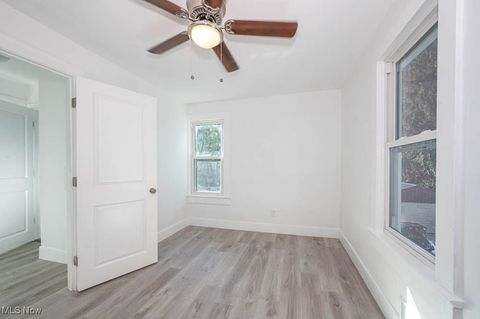 Tiny photo for 385 Park Avenue, East Palestine, OH 44413 (MLS # 5161510)