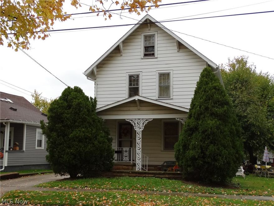 If you've been looking for move-in ready then you owe it to yourself to view this home.  Gorgeous kitchen cabinets and at full price owner will provide stove and dishwasher.  you won't believe it til you see it but two full baths await you. 2nd fl bath newly remodeled.  First floor bath off of office/bedroom make this a rear find.  You/ll have plenty of play area for your children.Updates include furnace, HWT, roof, electric box.  This is an exceptional opportunity. Call today to view.