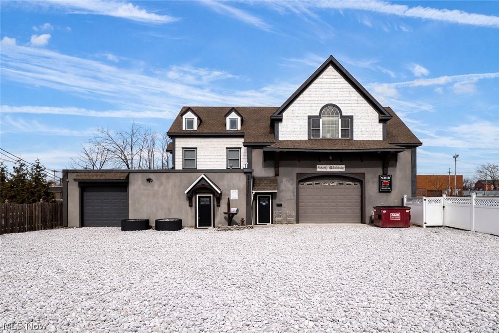 Photo of 37931 Vine Street, Willoughby, OH 44094 (MLS # 5190238)