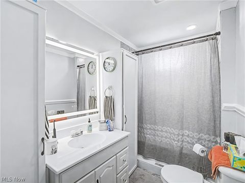 Tiny photo for 37931 Vine Street, Willoughby, OH 44094 (MLS # 5190238)