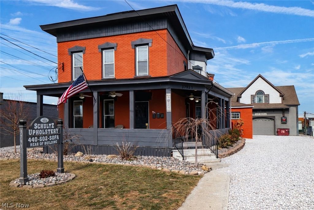 Photo of 37931 Vine Street, Willoughby, OH 44094 (MLS # 5190238)