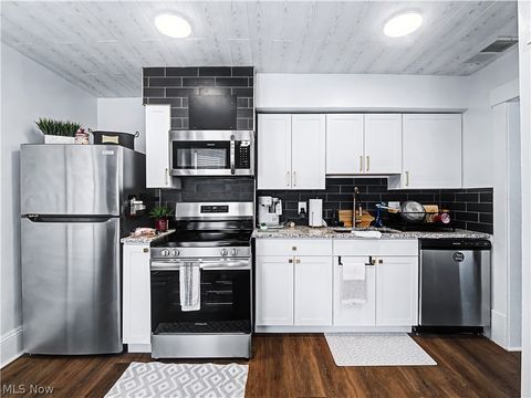 Tiny photo for 37931 Vine Street, Willoughby, OH 44094 (MLS # 5190238)