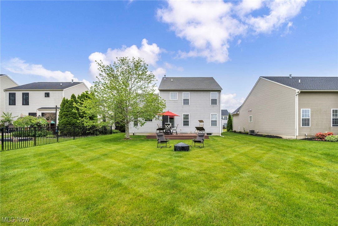38484 Misty Meadow Trail, North Ridgeville, Ohio image 5