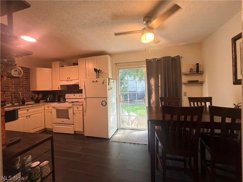 Tiny photo for 195 Market Street, Cortland, OH 44410 (MLS # 5239824)