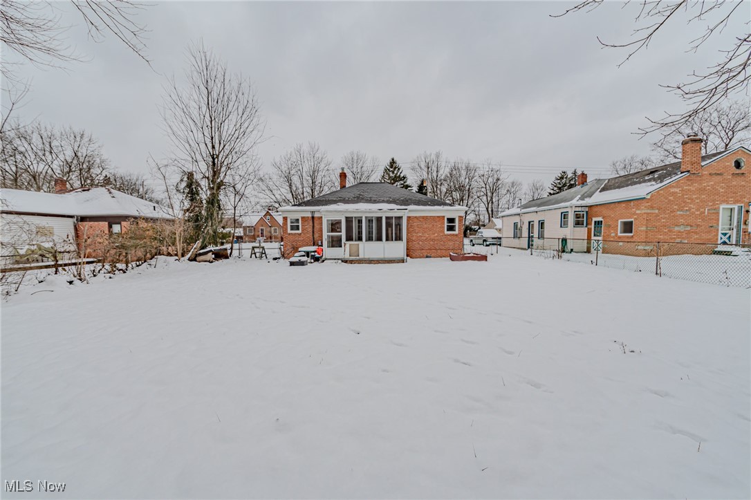 5407 Porter Road, North Olmsted, Ohio image 13