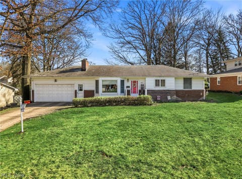 Homes For Sale - 3337 Kingston Lane<br/> Mahoning County, Youngstown, OH 44511