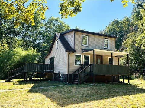 Homes For Sale - 1384 Kings Creek Road<br/> Weirton, WV 26062