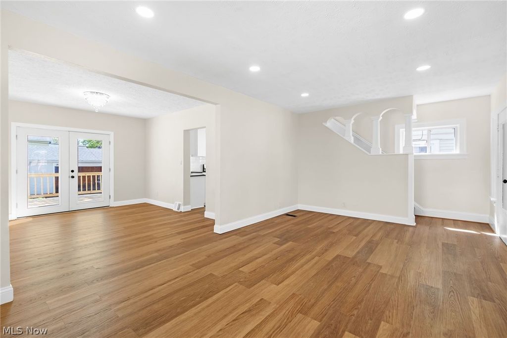 Photo of 10421 Linnet Avenue, Cleveland, OH 44111 (MLS # 5207638)