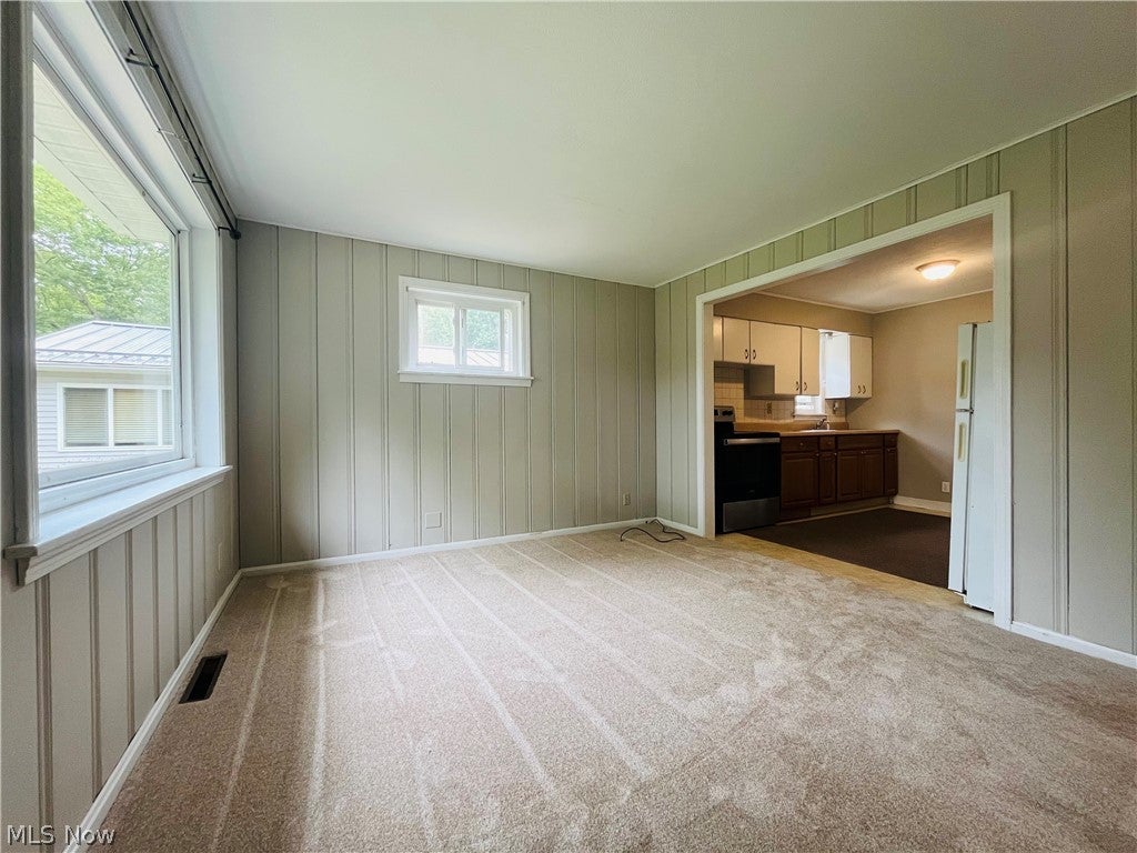 1263 Oxford Drive