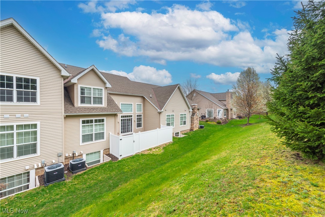 30029 Shadow Creek Drive #34, Westlake, Ohio image 43