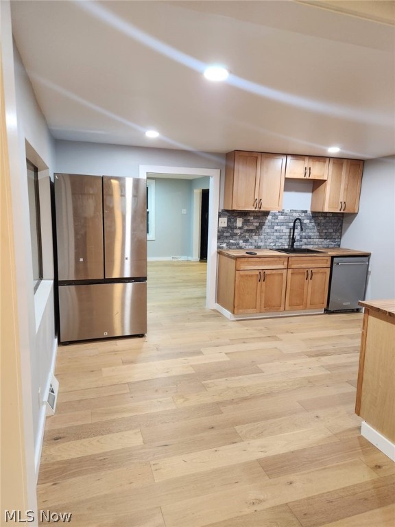 Trumbull Woods - Residential