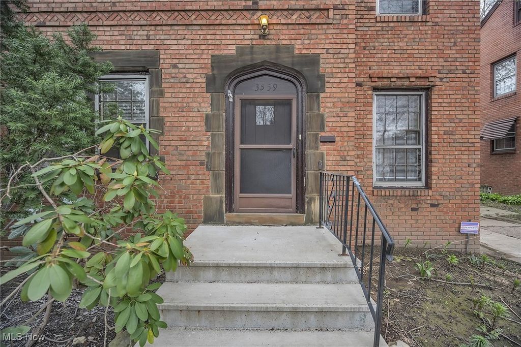 Photo of 3559 Berkeley Road, Cleveland Heights, OH 44118 (MLS # 5167979)