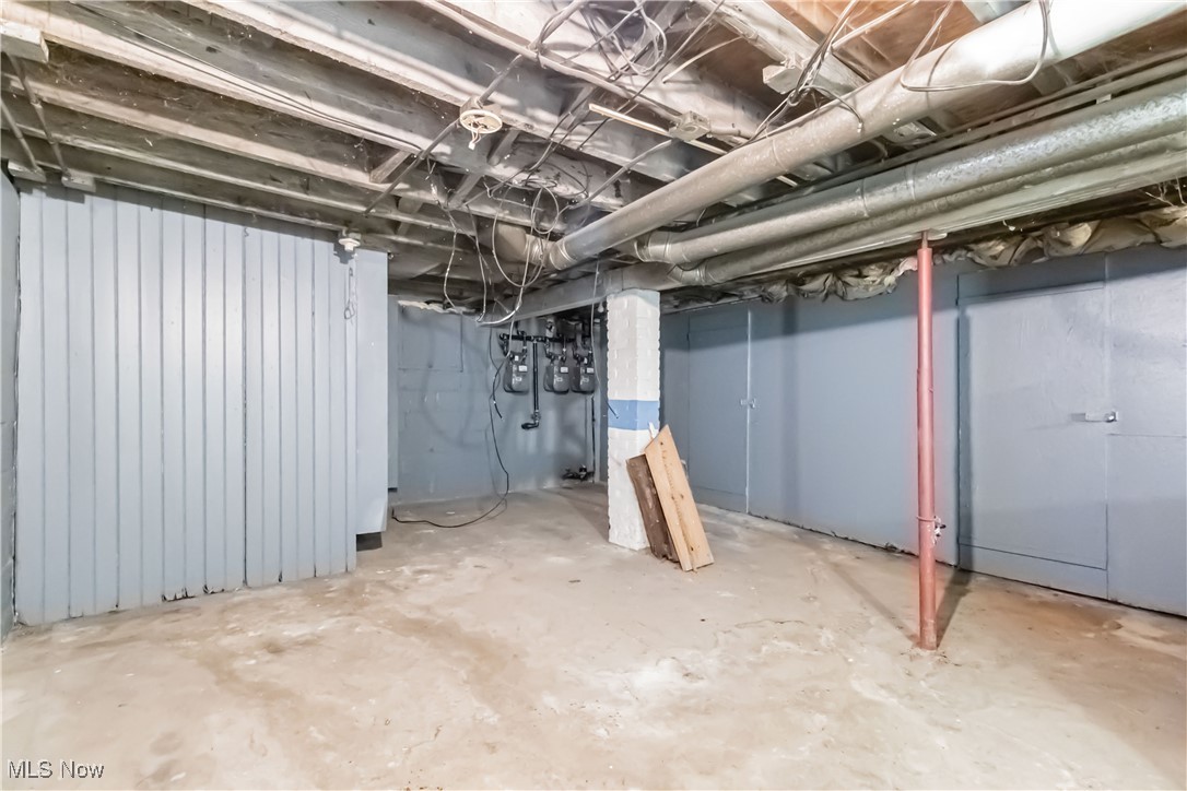 W J Lang Denison Ave - Residential Income