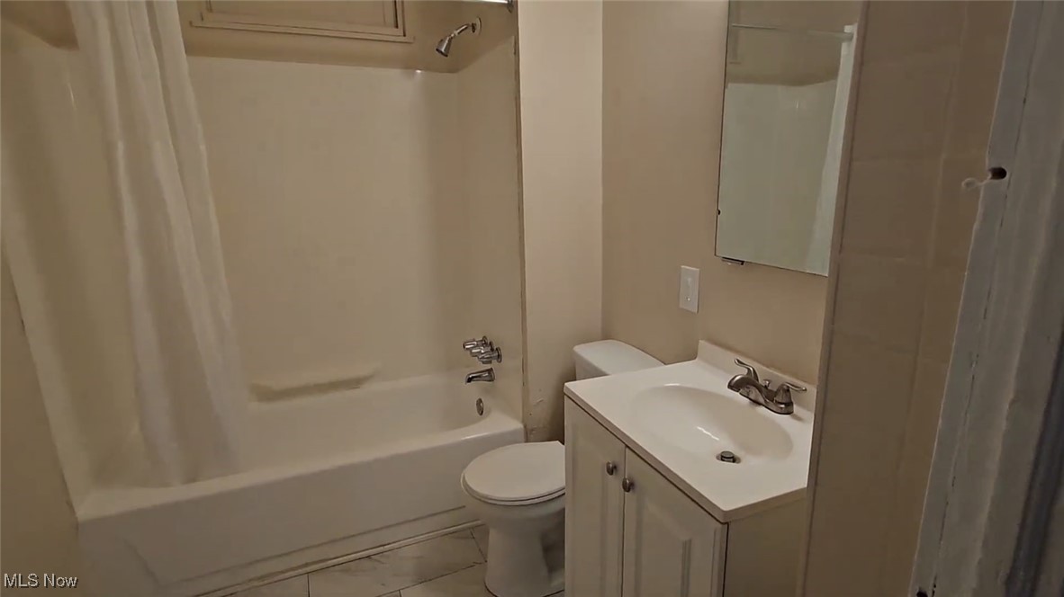 W J Lang Denison Ave - Residential Income