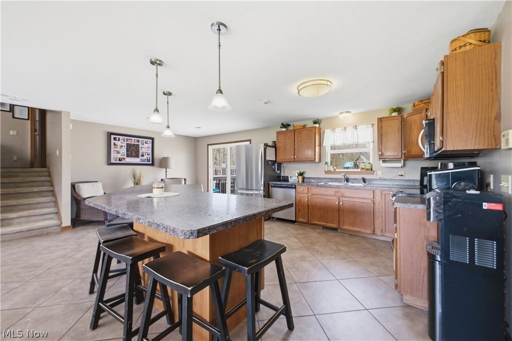 Photo of 2003 Mahoning Road, Deerfield, OH 44411 (MLS # 5200704)