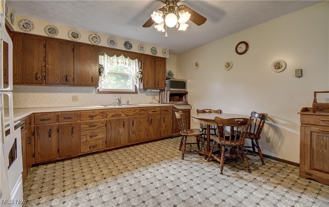 215 Rhine St St, Sugarcreek, Ohio image 22