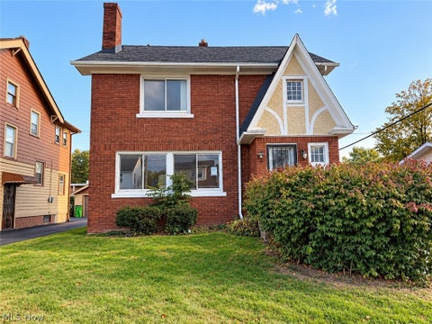 Photo of 13312 Alvin Avenue, Garfield Heights, OH 44105 (MLS # 5255372)