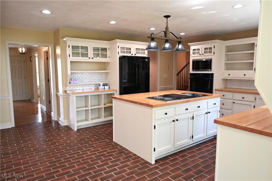 3647 Sperone Drive, Canfield, Ohio image 14