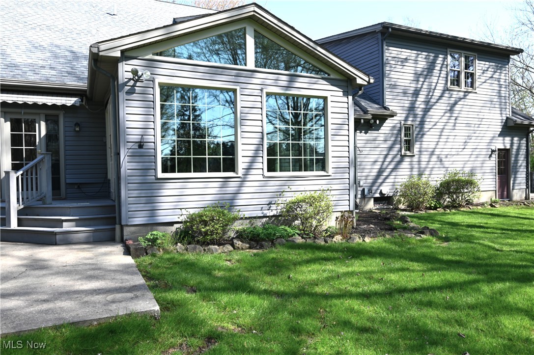 3647 Sperone Drive, Canfield, Ohio image 5