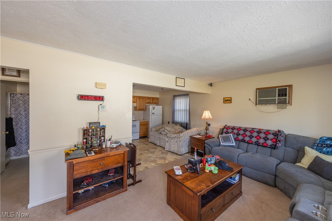 Tallmadge, Ohio 44278, United States, ,Commercial,Pending,90060