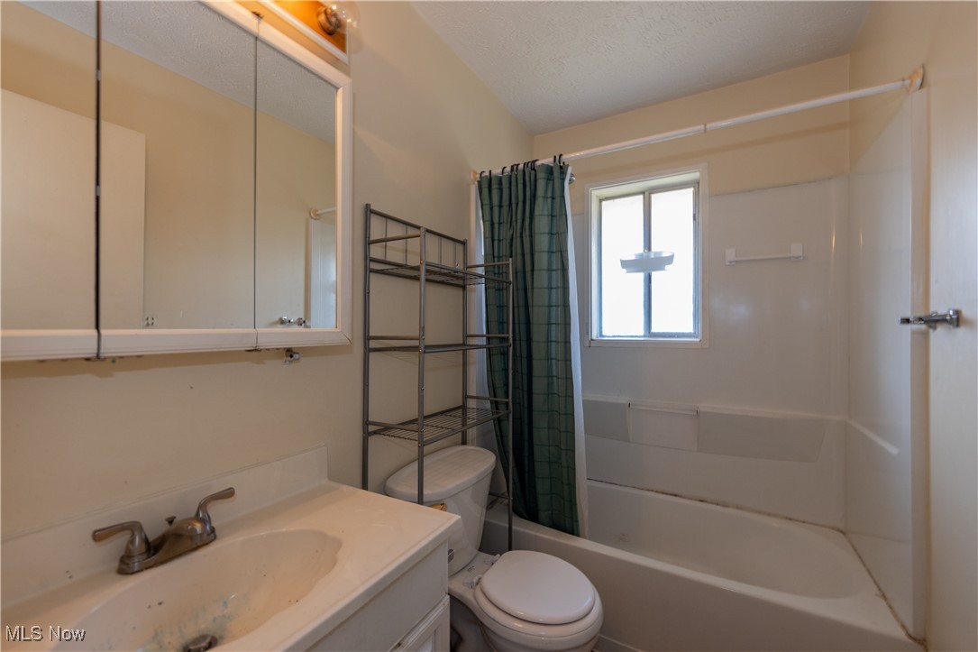 Tallmadge, Ohio 44278, United States, ,Commercial,Pending,90060