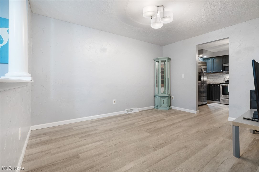 Irish Oaks - Residential