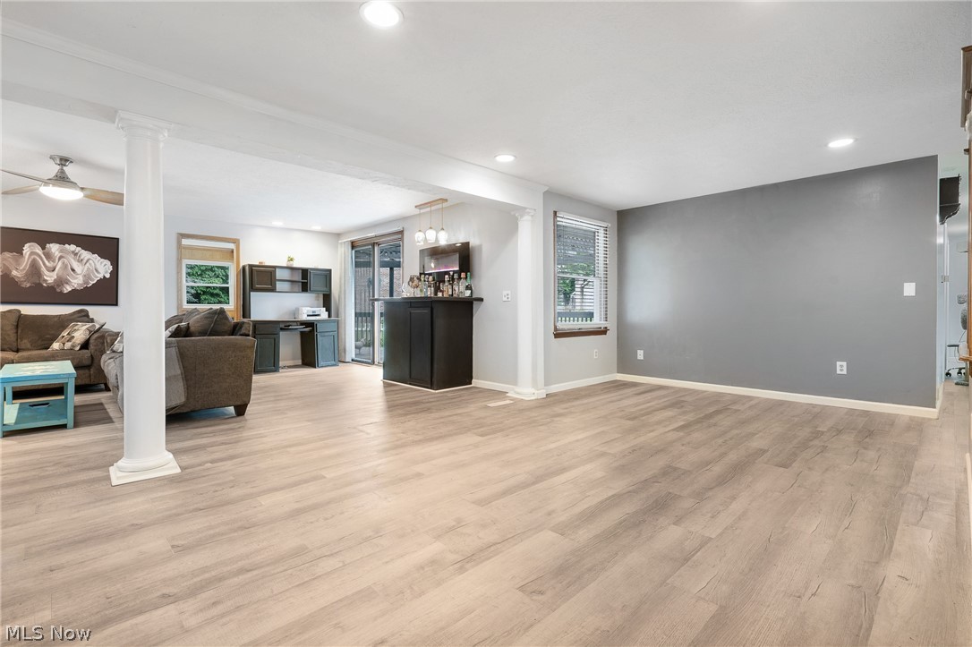 Irish Oaks - Residential