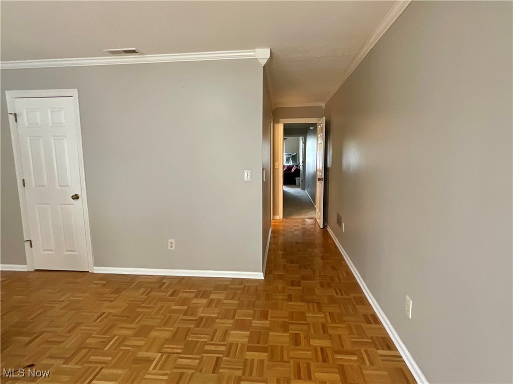 721 Winding Way, Akron, Ohio image 15