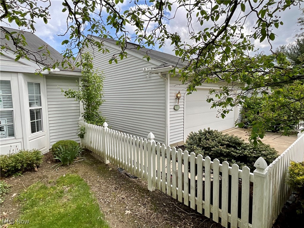 721 Winding Way, Akron, Ohio image 1