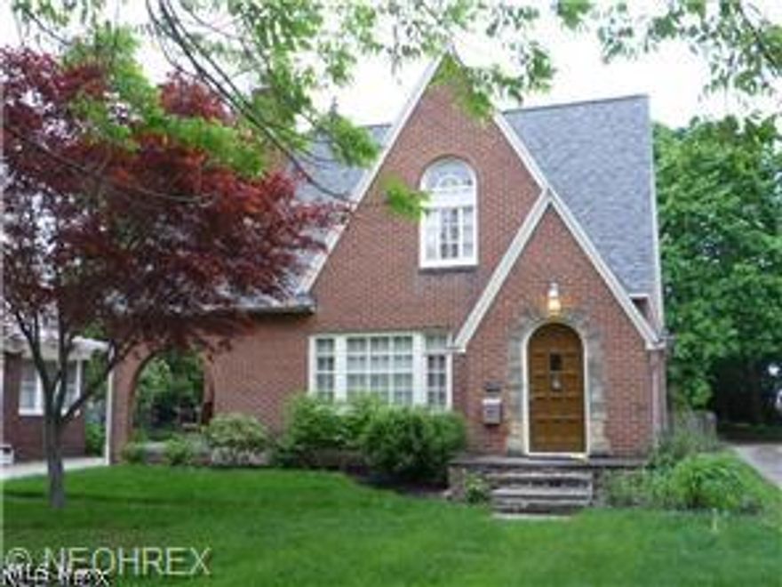 Spacious colonial with 2 bedrooms & full bath on first floor, 2 bedrooms & full  bath on 2nd floor.  Living room with woodburning fireplace, formal dining room and large, eat-in kitchen that comes with appliances.   Full basement with possible family/ recreation room.   Owner will consider 1-2 year rental, prefers non smokers & no pets.  Fenced in back yard & 2 car garage.