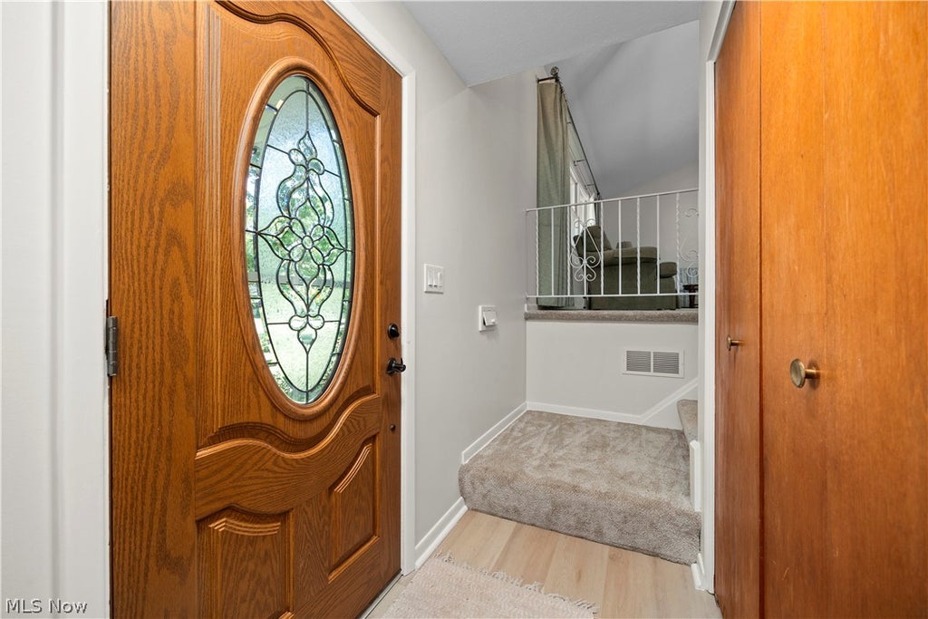 Photo of 5364 Hampton Drive, North Olmsted, OH 44070 (MLS # 5225760)