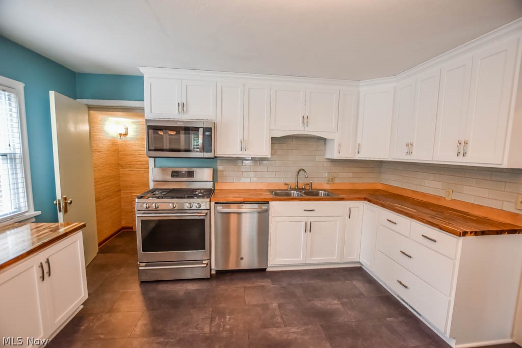 Willowdale Lake - Residential